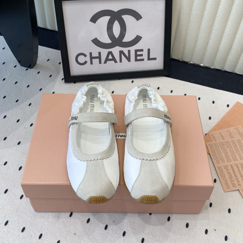 미우미우 여성용 플랫 57283-3