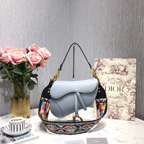 디올 그레인 송아지 가죽 새들백 M0446 민트