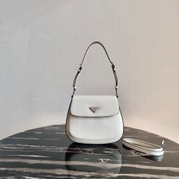 프라다 브러시드 플랩 숄더백 1BC303 화이트