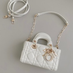 디올  LADY D-JOY 미니백 M0910 화이트