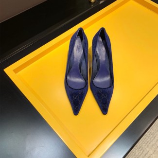 구찌 신상 미드힐 펌프스 ‎602498 벨벳 블루