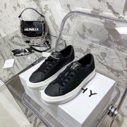 지방시 남여공용 스니커즈 GV390699-6