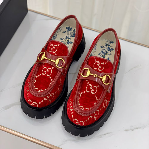 구찌 신상 로퍼 ‎602497 레드