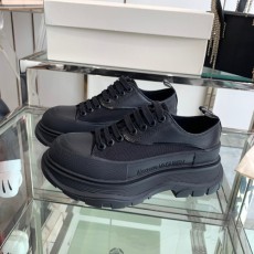 알렉산더 맥퀸  남여공용 스니커즈 586441-3