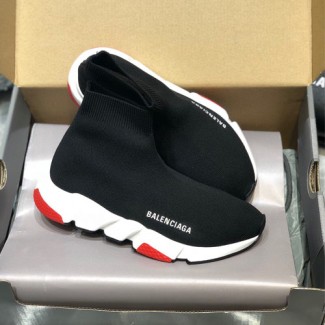 발렌시아가  남여공용 스피드러너 런닝화 26302