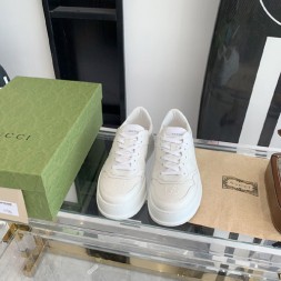 구찌 남여공용 스니커즈 670431-2