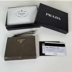 프라다 가죽 반지갑  1ML050 금장