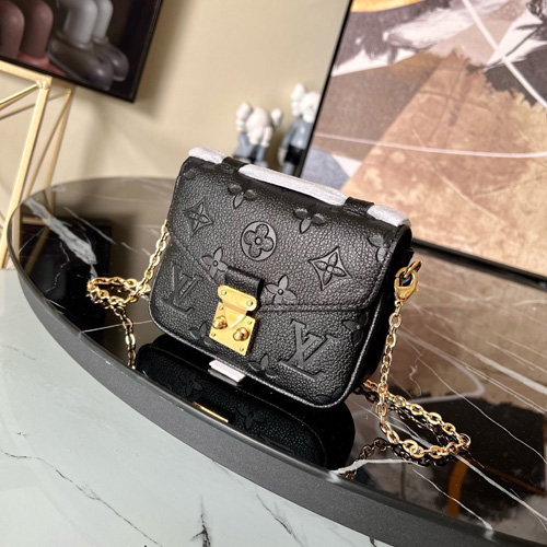 루이비통 마이크로 메티스 M81390-4