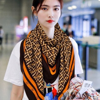 펜디 신상 스카프 FD70221-1