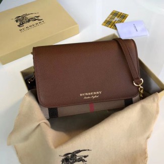 버버리 신상 미니 크로스백 40681441 브라운