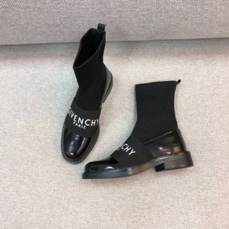 지방시 신상 부츠 GV390690