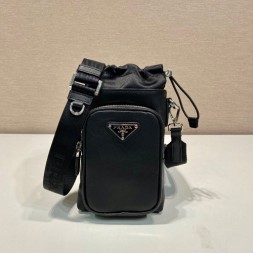 프라다 삼각로고 크로스백 2ZH155