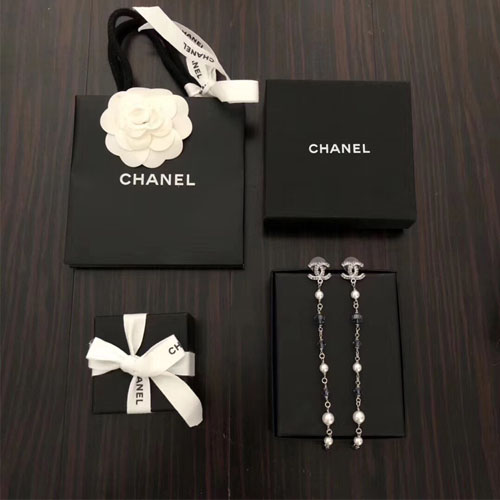 샤넬 신상 귀걸이 C171990