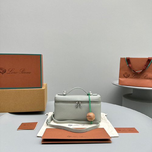 로로피아나 엑스트라 L19 포켓 숄더벡 LP1900-6