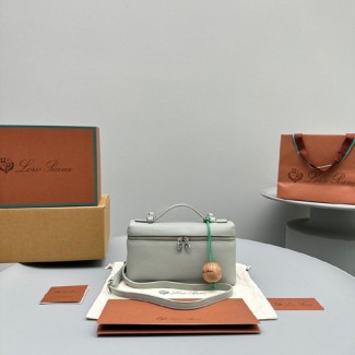 로로피아나 엑스트라 L19 포켓 숄더벡 LP1900-6