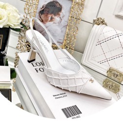 샤넬 여성용 신상 펌프스 G34252 화이트