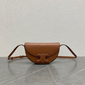 셀린느 베사체 퀴르 반달 크로스백 111233-5