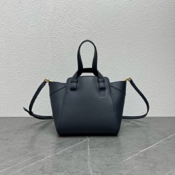 로에베 너겟 해먹백 11049 네이비