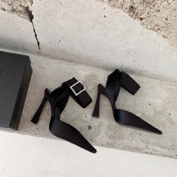 생로랑 앵클 스트랩 샌들 484852