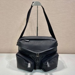 프라다 남성용 숄더백 2VD062