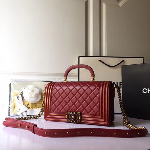 샤넬 신상 보이 플랩백 A67086 램스킨 다크레드