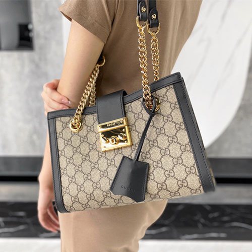 구찌 GG수프림 패드락 스몰 숄더백 498156 블랙