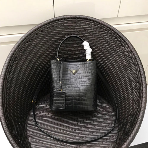 프라다 악어무늬 더블백 1BA212 블랙