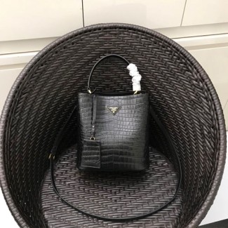 프라다 악어무늬 더블백 1BA212 블랙