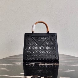 프라다 아일릿 토트백 1BG405 블랙