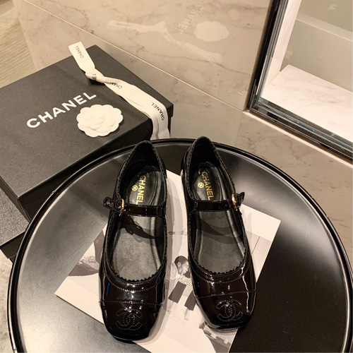 샤넬 신상 메리제인 슈즈 G34284 에나멜 블랙