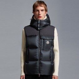 몽클레어 남여공용 패딩조끼 MC3557