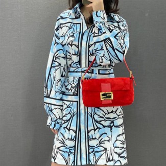 펜디 스웨이드 바게트백 8BT319 레드