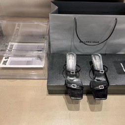 생로랑 신상 샌들 484850