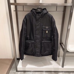 프라다 남성용 패딩 3A449