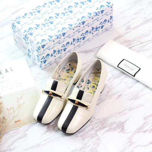 구찌 신상 가죽 미드힐 펌프스 444036 화이트