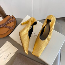 로저비비에 신상 펌프스 RV5471 골드