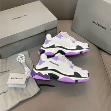 발렌시아가 남여공용 신상 트리플S 604900-17