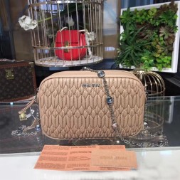 미우미우 마테라쎄 미니 크로스백 5BH539 베이지