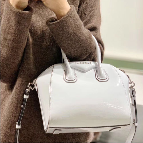 지방시 안티고나 스몰 숄더백 9553111 에나멜 화이트