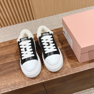 미우미우 여성용 스니커즈  57273-3