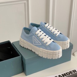 프라다 여성용 스니커즈 F0876-2