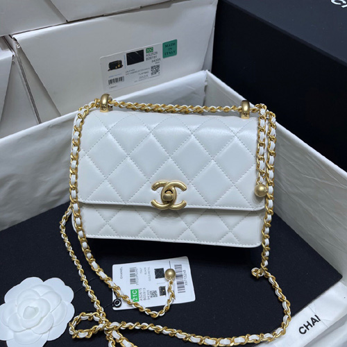 샤넬 골드볼 스몰 플랩 체인백 AP2615 카프스킨 화이트
