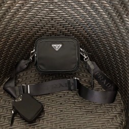 프라다 벨라 카메라백 1BH153 블랙