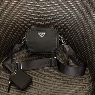 프라다 벨라 카메라백 1BH153 블랙