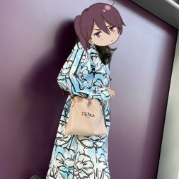 펜디 신상 남여공용 가죽 크로스백 68F8355 스몰 핑크