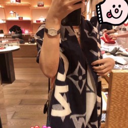 루이비통 신상 남여공용 스카프 MP2281