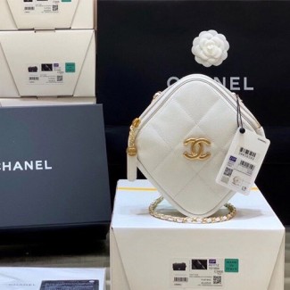 샤넬 다이아몬드 숄더백 AS2201 캐비어 화이트