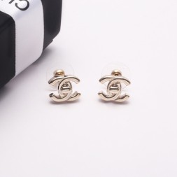 샤넬 신상 귀걸이 C172009