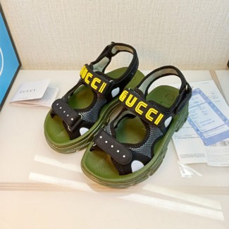 구찌 여성용 신상 샌들 620337