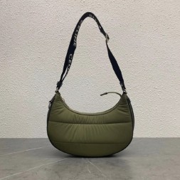 셀린느 퀼팅 나일론 미디움 아바 숄더백 196972 그린